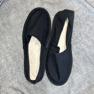 Brand New Size 7 Black hand Sewn ASOS loafer shoe (unisex)